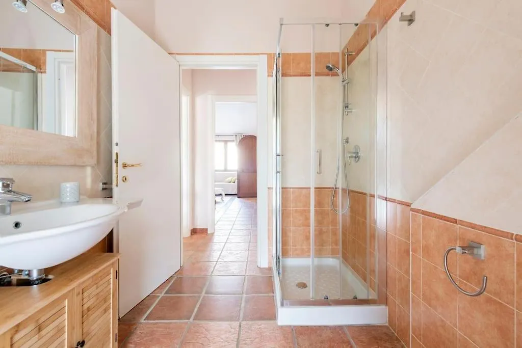 Prestigiosa Villa A Chia - Parcheggio Riservato 0*,  イタリア