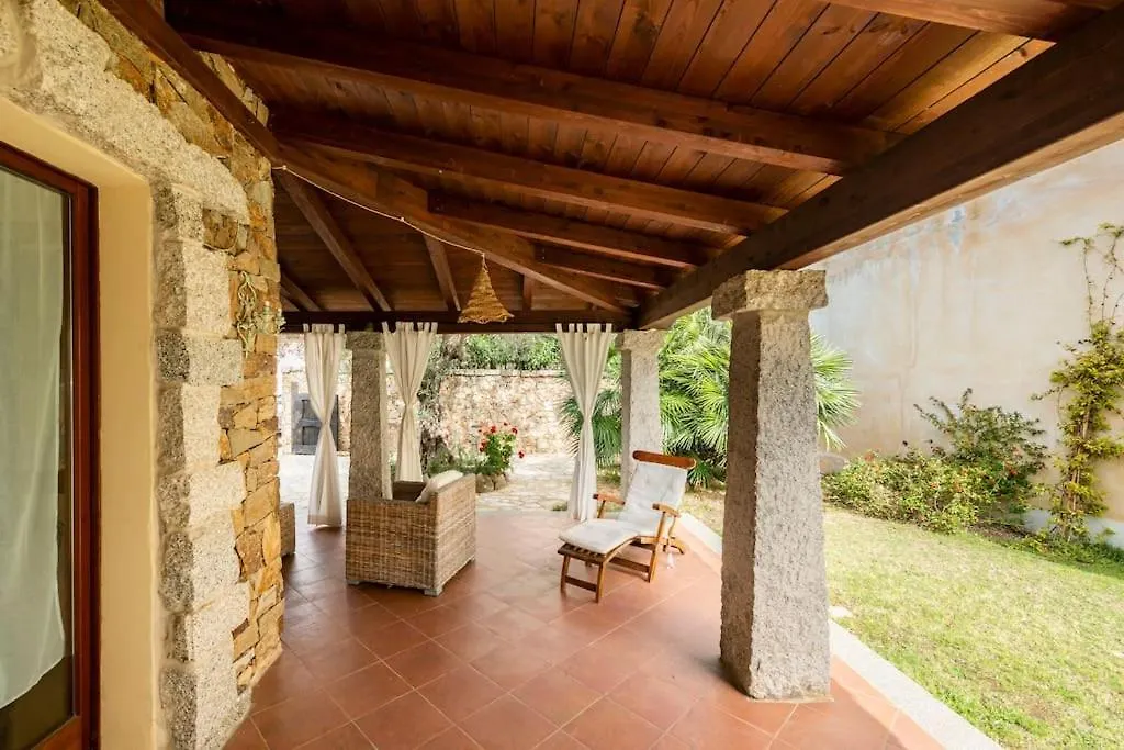 Prestigiosa Villa A Chia - Parcheggio Riservato
